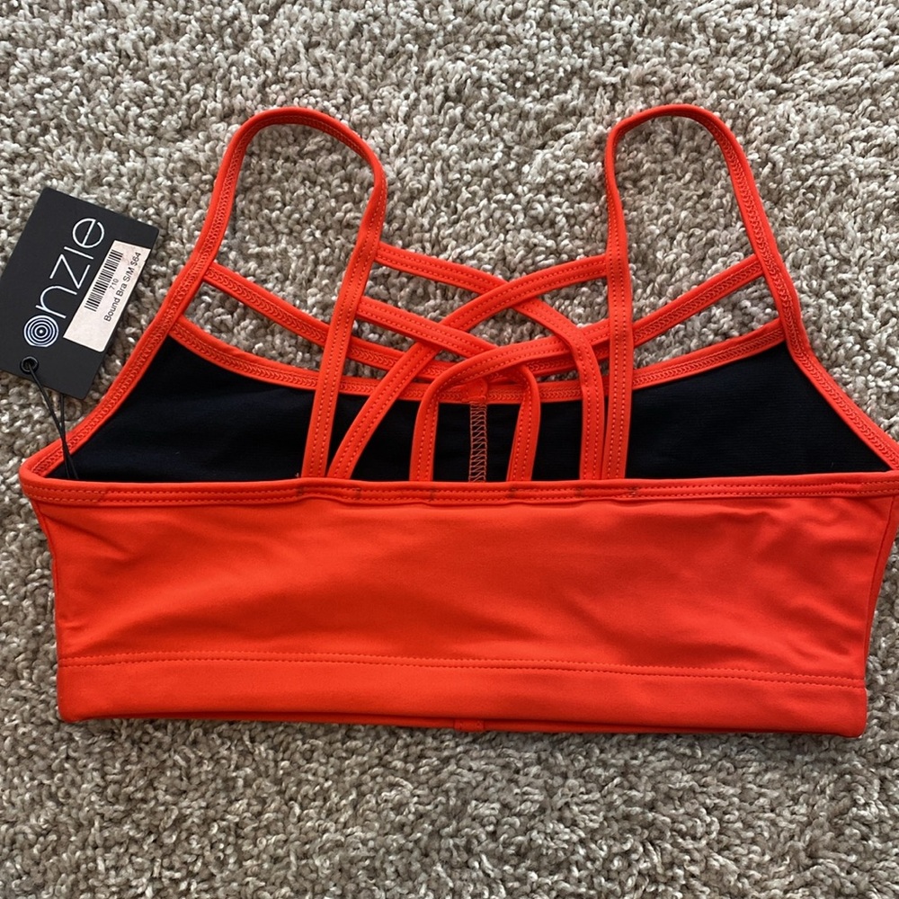 Onzie Yoga Bound Bra Top. Poppy red. 
BNWT - Picture 7 of 11